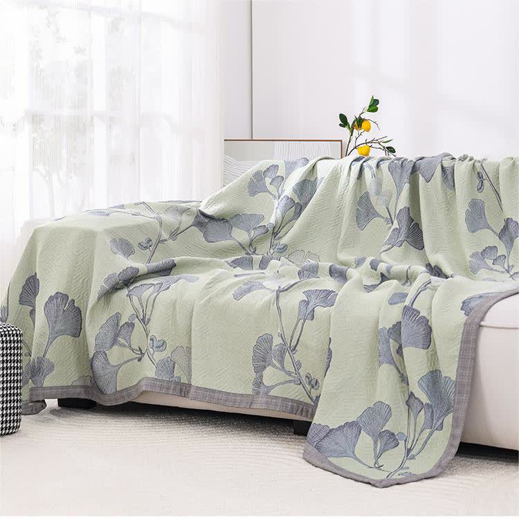 Reversible Ginkgo Leaf Cotton Gauze Quilt for Bed and Sofa Use