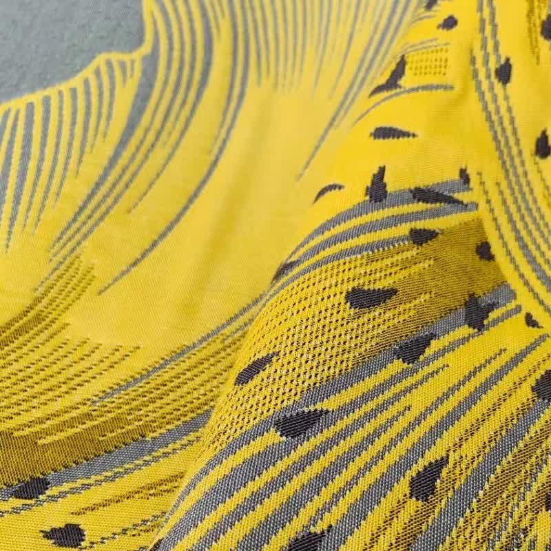 Reversible Cotton Leaf Print Quilt for Bed and Sofa Layering