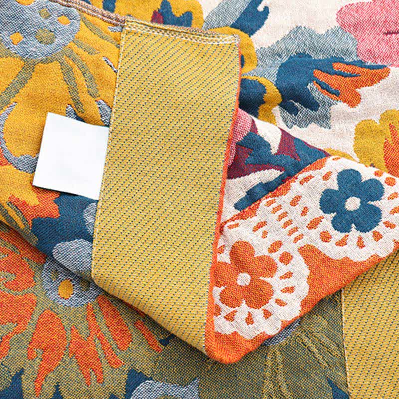 Colorful Floral Cotton Quilt with Reversible Woven Finish