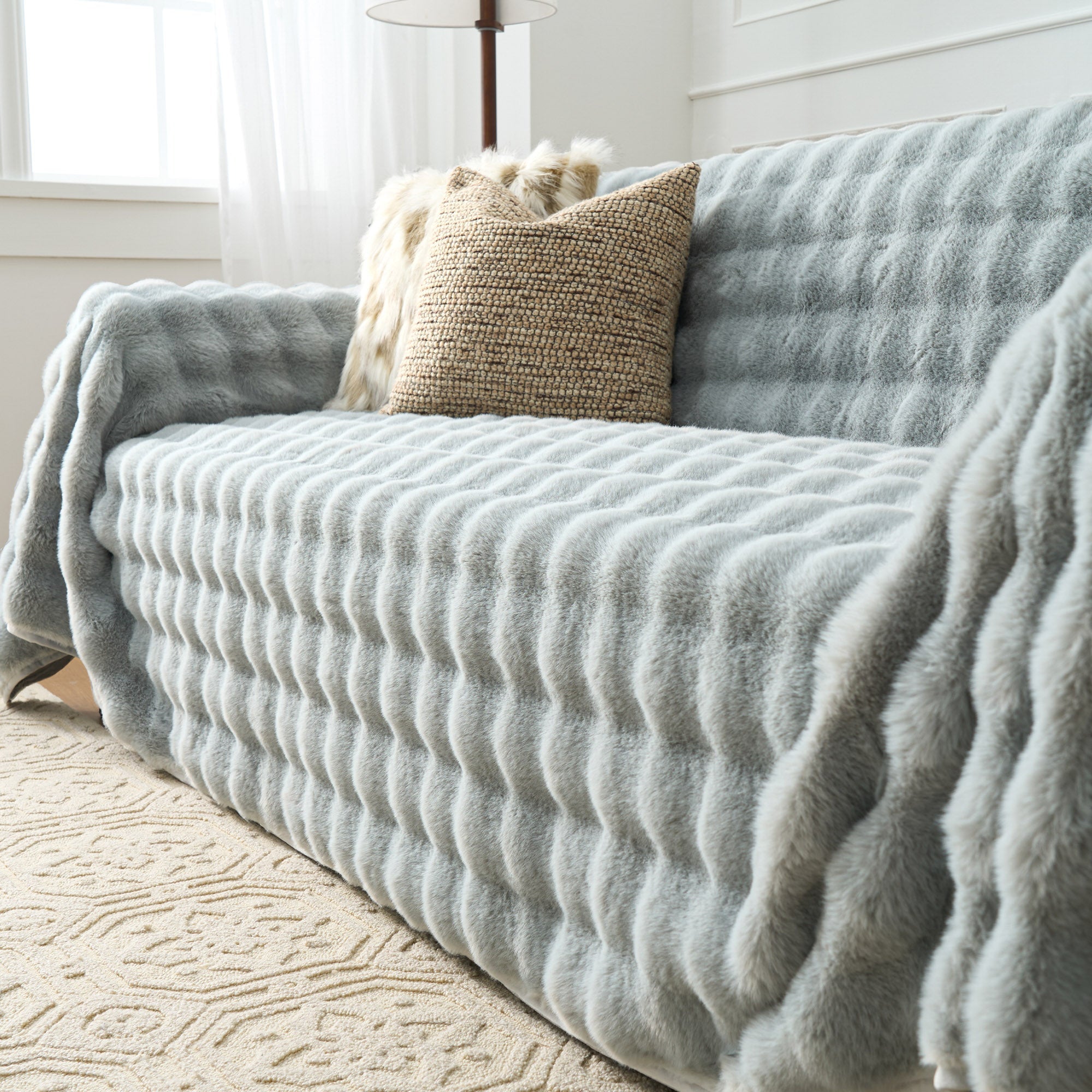 Luxe Ripple Faux Fur Sofa Cover for Soft Modern Elegance