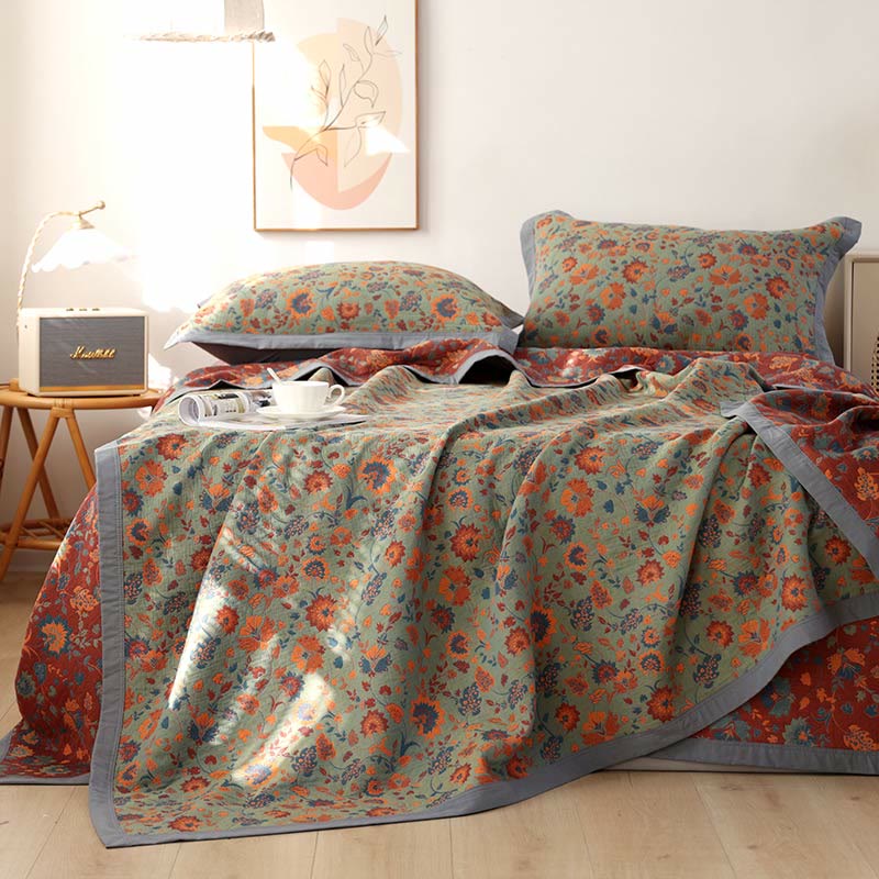 Retro Floral Cotton Quilt with Reversible Embroidered Finish