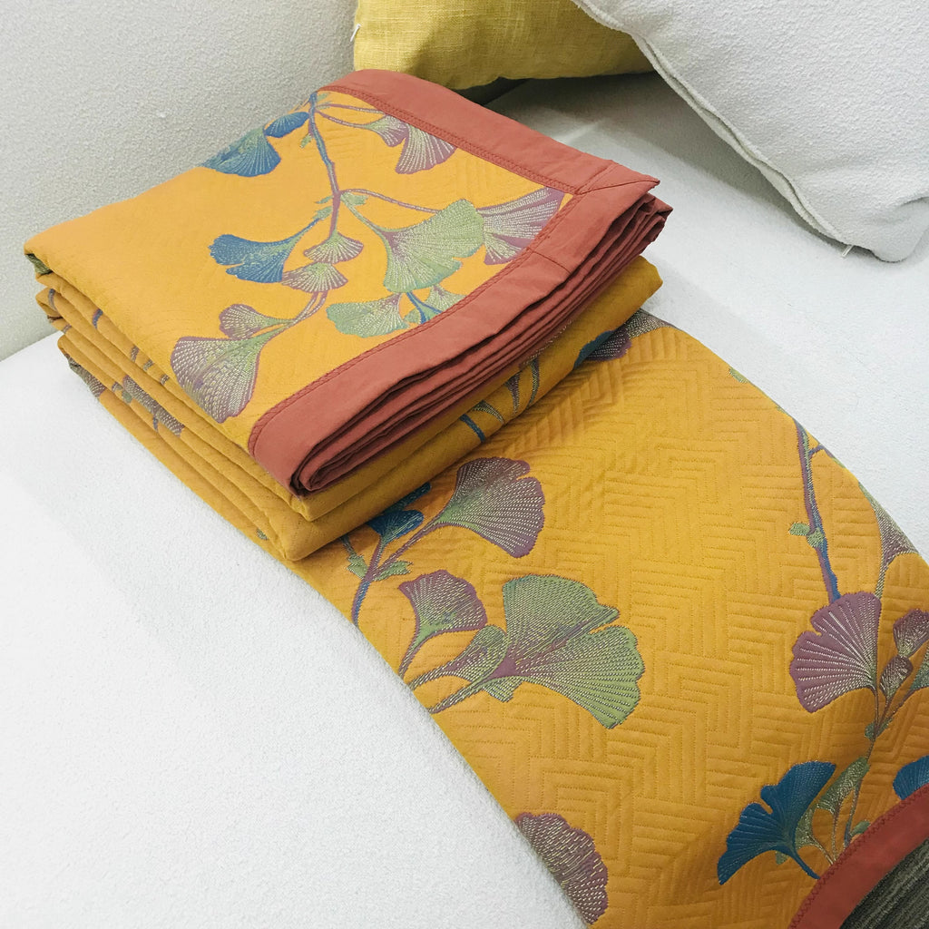Reversible Ginkgo Jacquard Cotton Quilt for Bed Layering