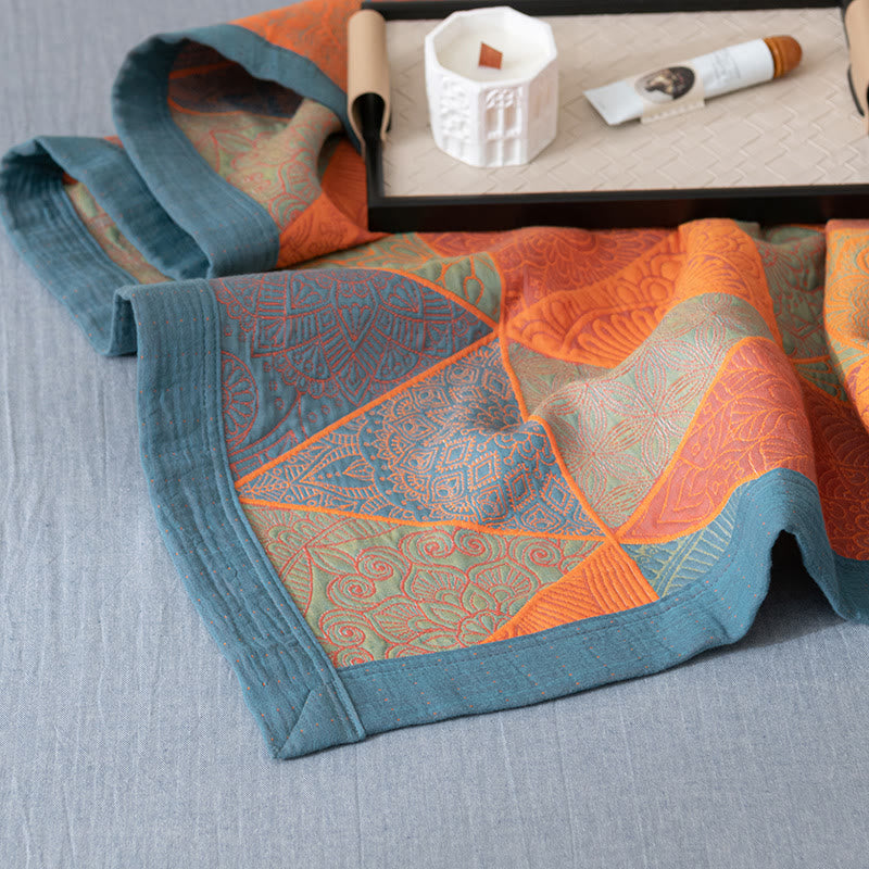 Reversible Triangle Pattern Cotton Quilt for Bed Layering