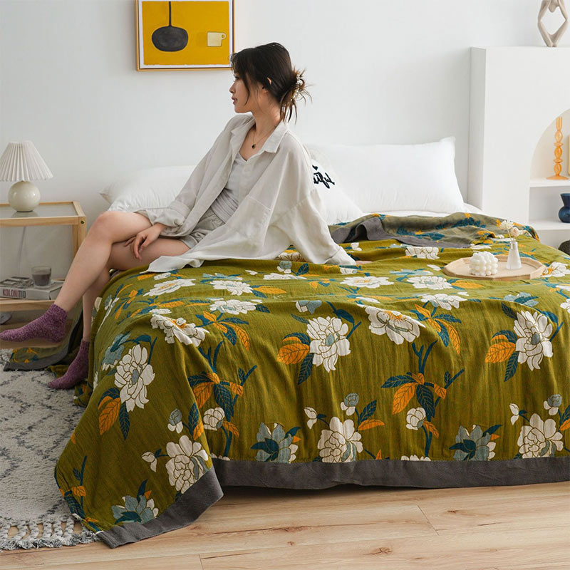 Olive Floral Jacquard Cotton Quilt for Bed and Sofa Use