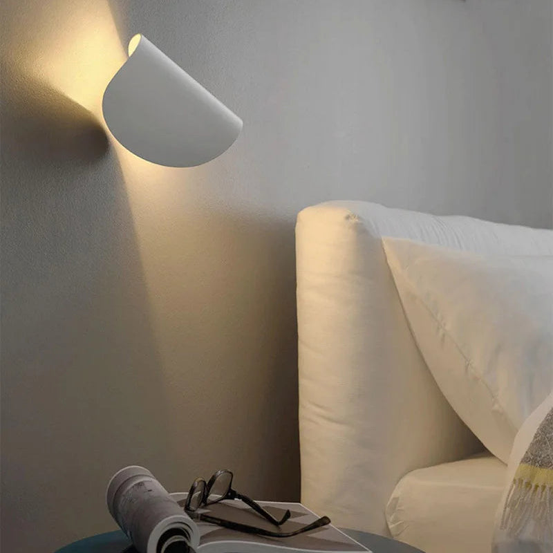 Adjustable LED Wall Sconce Light with Directional Control | Modern Design for Cozy Ambiance