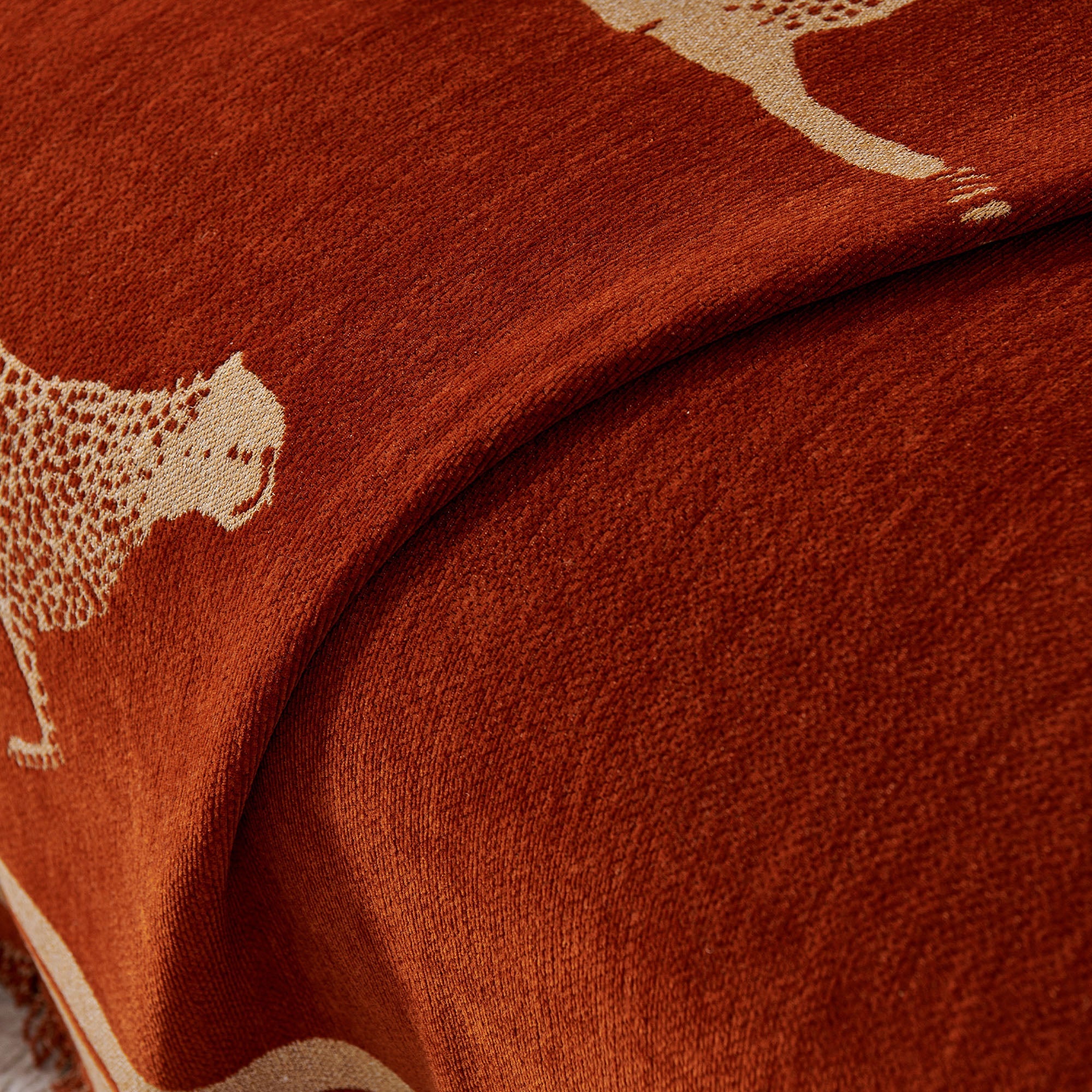 Safari Inspired Anti Pilling Sofa Cover for Bold Modern Living