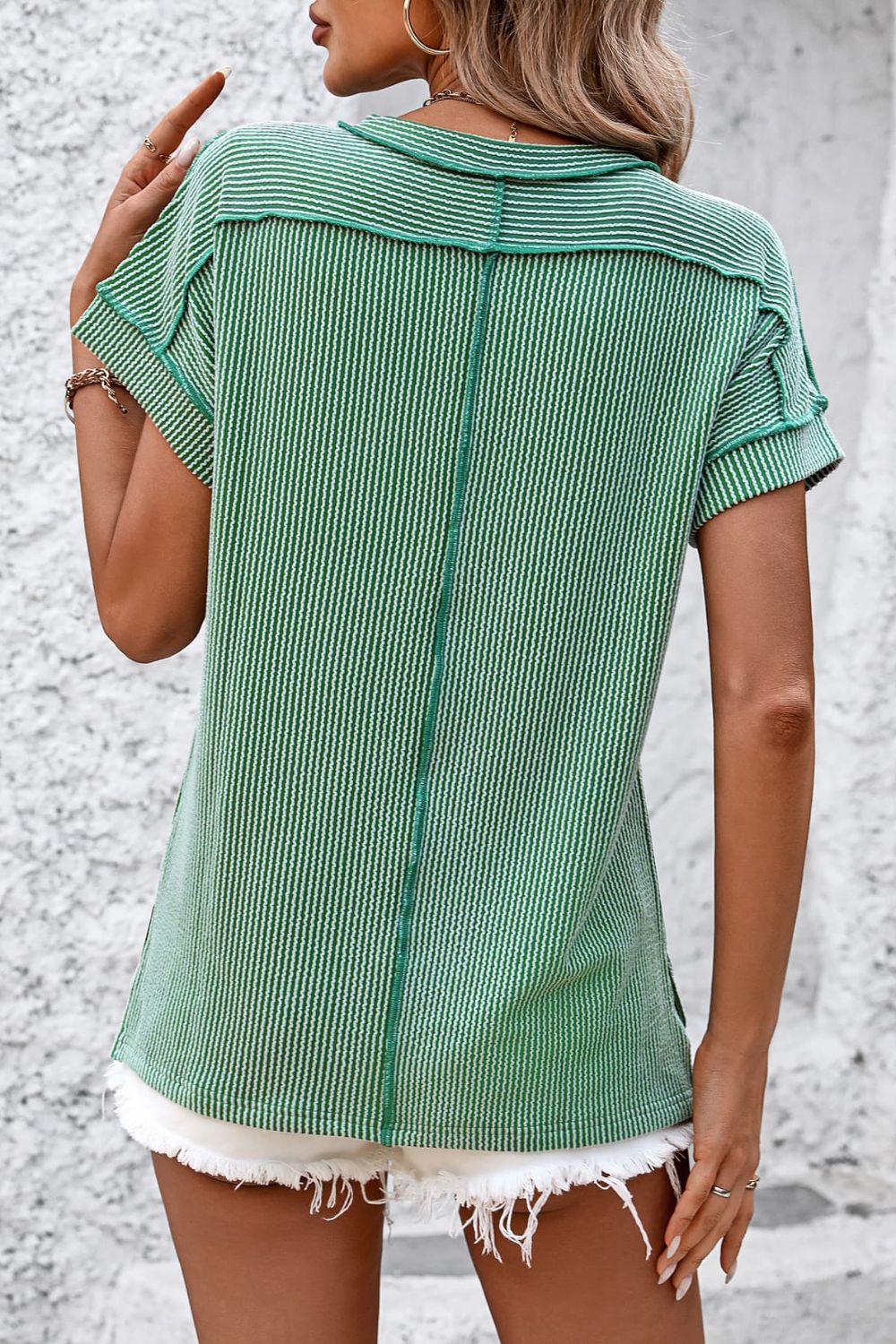 Casual Striped T-Shirt with Ribbed Design | Comfortable Everyday Wear for Effortless Style