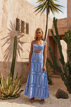 Elegant Maxi Dress | Floral Design with Sweetheart Neckline | Perfect for Summer Events