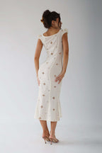 Elegant Mermaid Dress | Women's Dress with Sweetheart Neckline | Flattering Fit for Wedding Guests