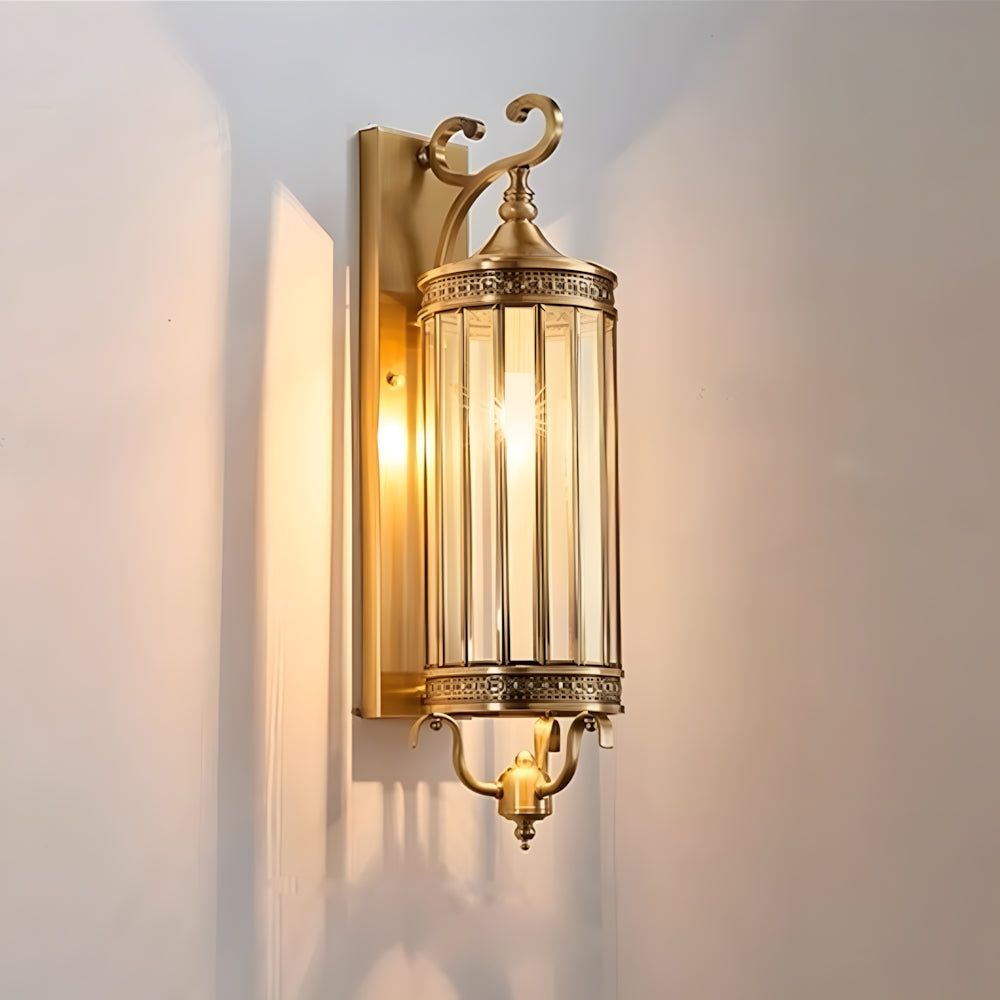 Elegant Outdoor Wall Light | Brass Outdoor Sconce with Weatherproof Design | Timeless Lantern for Stylish Entryways