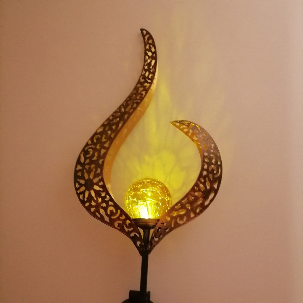 Elegant Solar Garden Light Stake with Cracked Glass Globe | IP65 Waterproof Design for Enchanting Outdoor Illumination