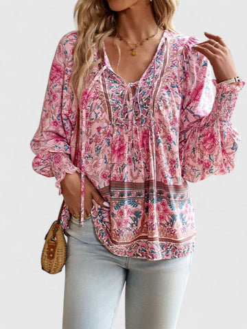 Elegant Women's Top with Timeless Design | Versatile Blouse for Any Occasion