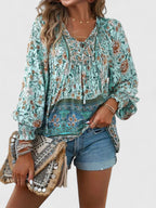 Elegant Women's Top with Timeless Design | Versatile Blouse for Any Occasion