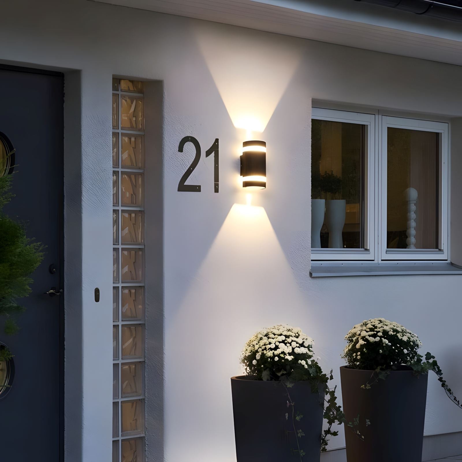 Matte Aluminum Outdoor Wall Light with IP65 Weather Protection | Durable Exterior Wall Lantern for Versatile Outdoor Lighting