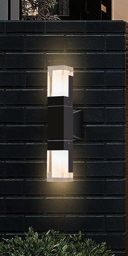 Minimalist Outdoor Wall Light with IP65 Waterproof Design | Durable Aluminium for Year-Round Use