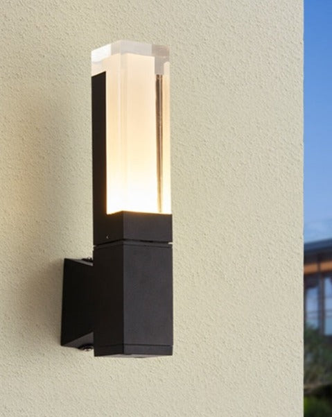 Minimalist Outdoor Wall Light with IP65 Waterproof Design | Durable Aluminium for Year-Round Use