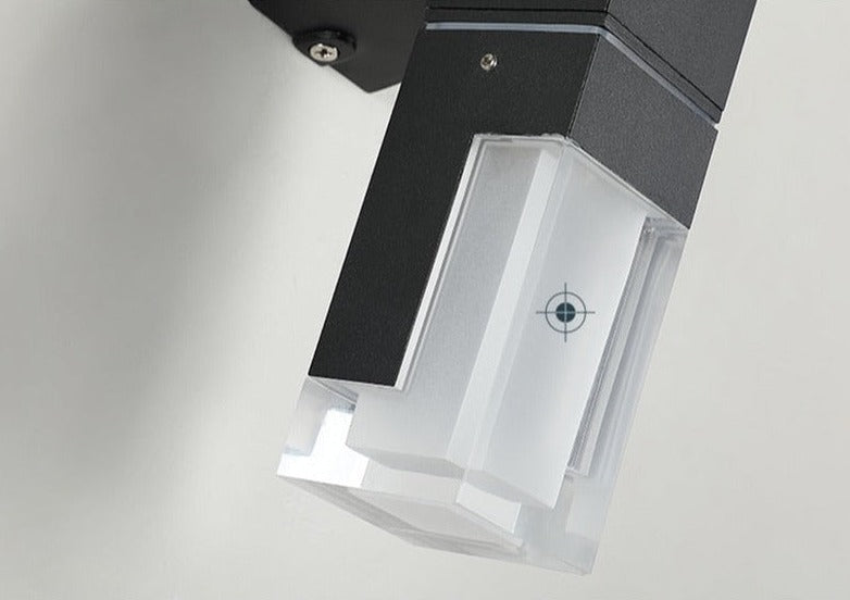 Minimalist Outdoor Wall Light with IP65 Waterproof Design | Durable Aluminium for Year-Round Use