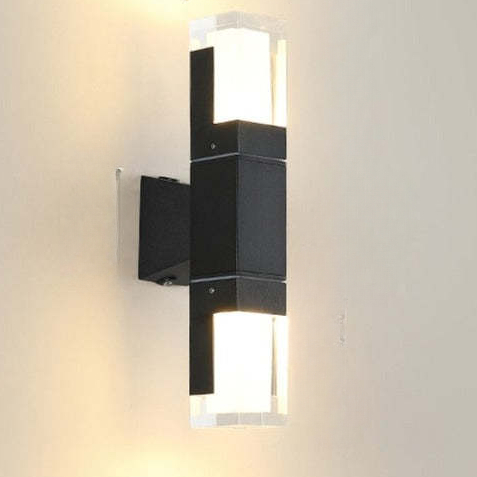 Minimalist Outdoor Wall Light with IP65 Waterproof Design | Durable Aluminium for Year-Round Use
