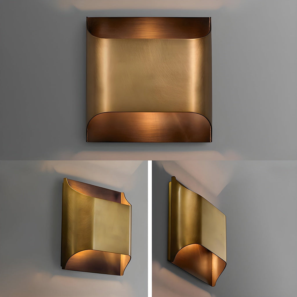 Modern Curved LED Wall Sconce Lighting with Brass Finish | Elegant Design for Timeless Decor