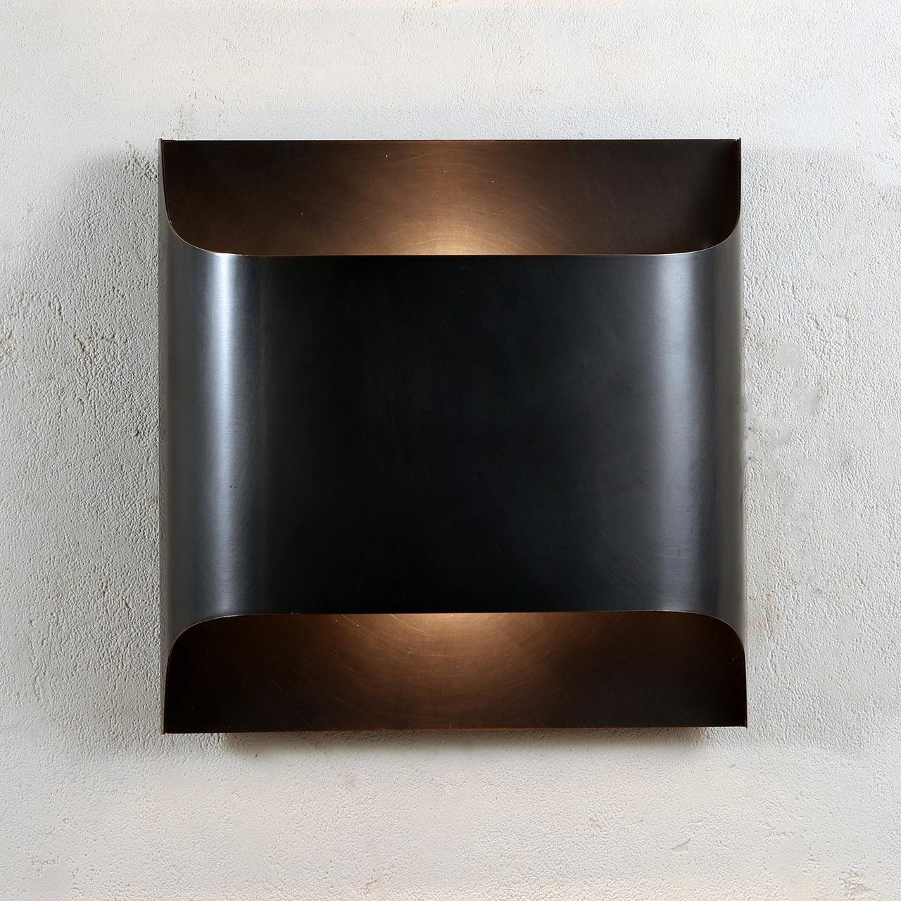 Modern Curved LED Wall Sconce Lighting with Brass Finish | Elegant Design for Timeless Decor
