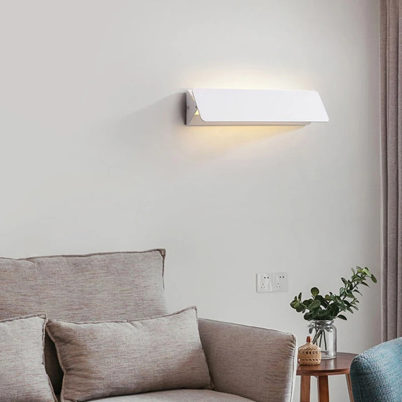 Modern LED Wall Sconce Lighting with Soft White Illumination | Elegant Design for Contemporary Spaces