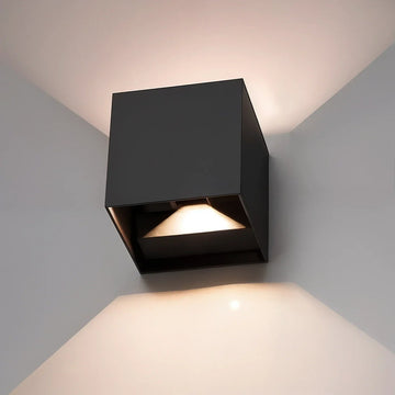 Modern Motion Sensor Outdoor Wall Light with Adjustable Beam | Weatherproof Design for Enhanced Safety and Convenience