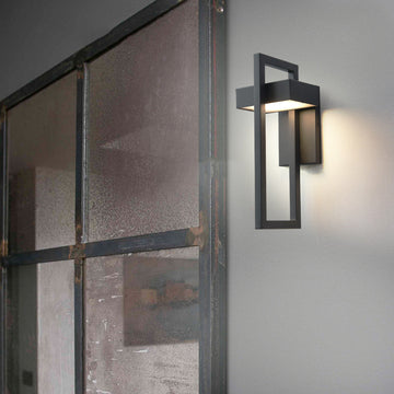 Modern Outdoor Wall Sconce | LED Waterproof Design for Elegant Illumination