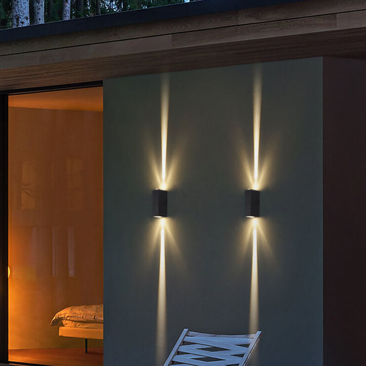 Modern Outdoor Wall Sconce | Rectangular LED Design with IP65 Weatherproof | Durable Illumination for Exterior Spaces
