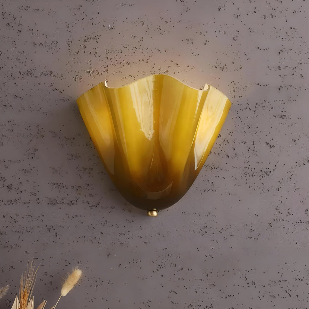Retro Stained Glass Wall Sconce with Warm LED Light | Vintage Design for Cozy Atmosphere