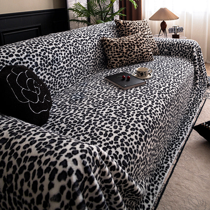 Glamour Leopard Plush Scratch Resistant Sofa Cover for Chic Homes
