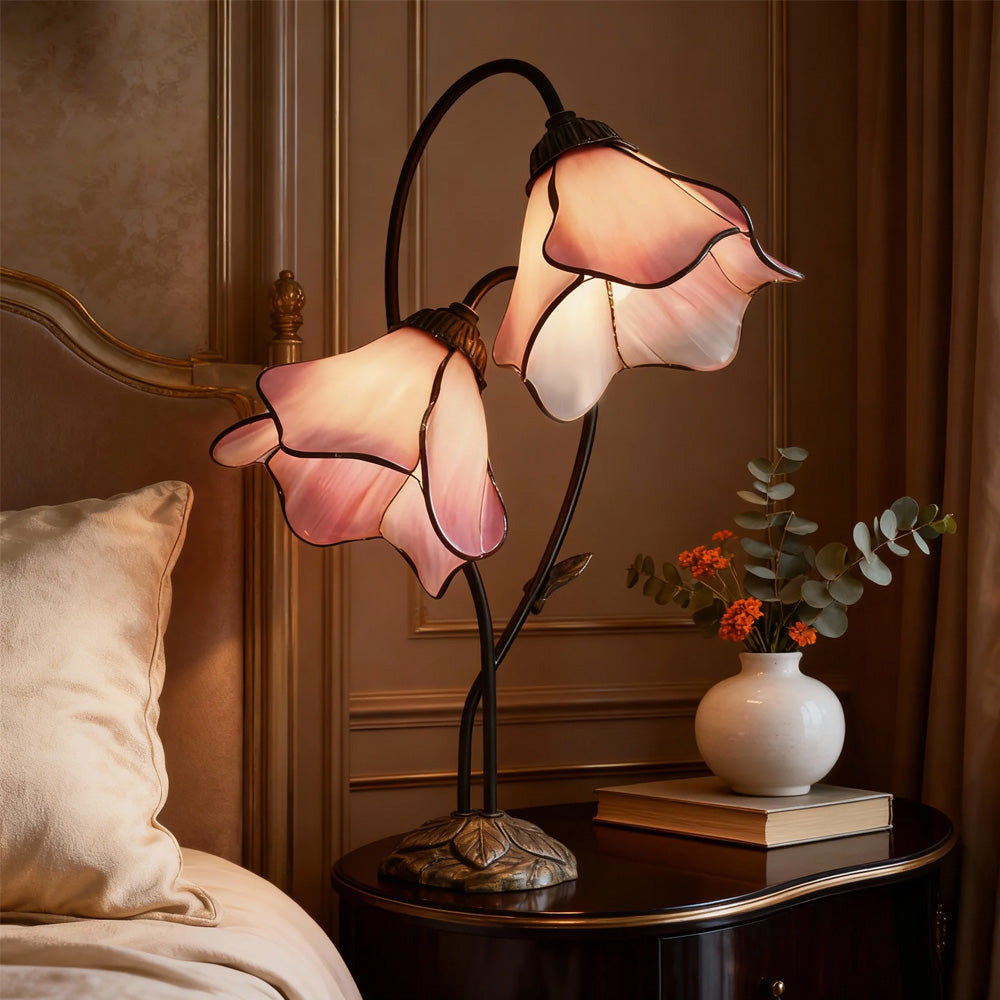Tiffany-Style Table Lamp with Vintage Resin Base for Elegant Ambiance