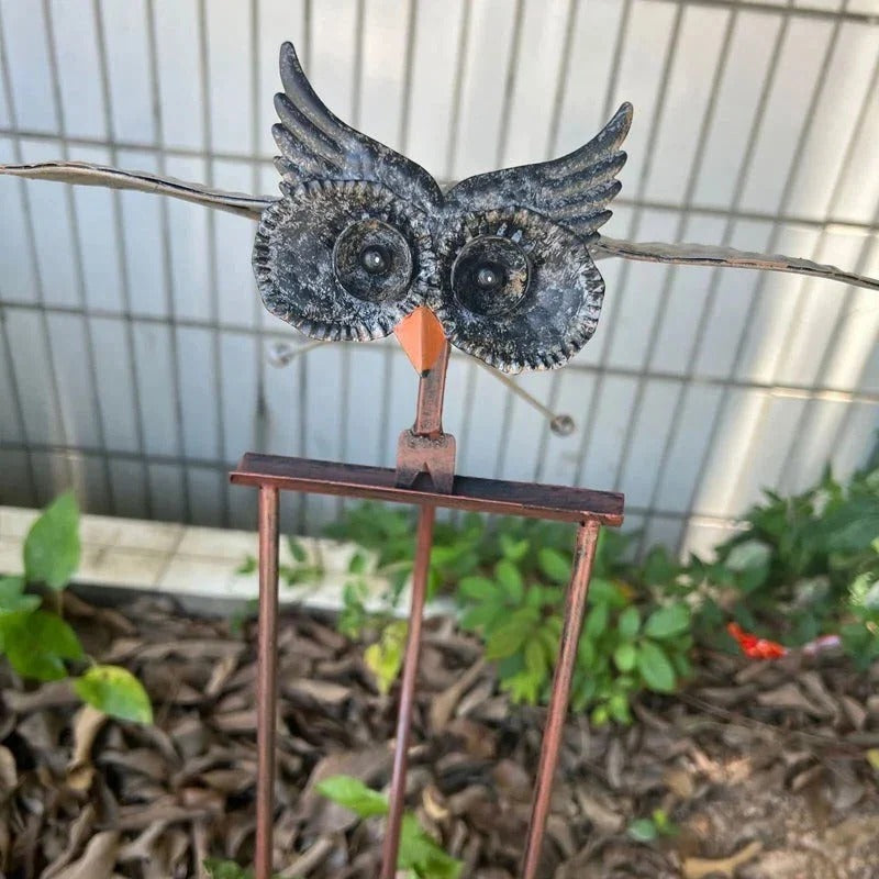 Garden Art Bird Windmill Patio Decoration with Flapping Wings