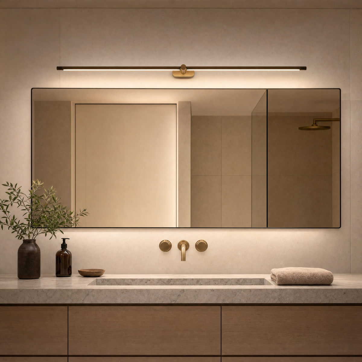 Even light across the whole mirror